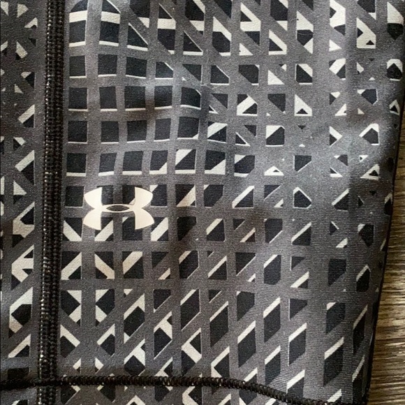 Women’s under armour workout leggings - Picture 2 of 4